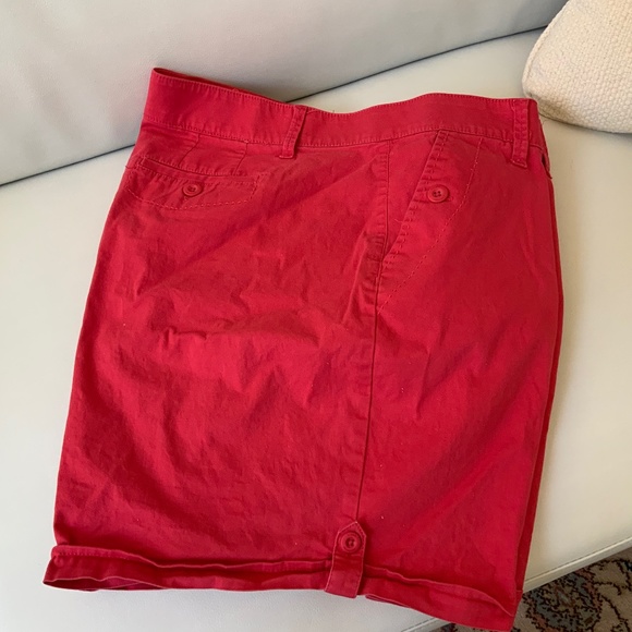 Red Gloria Vanderbilt Women's shorts - Picture 1 of 2